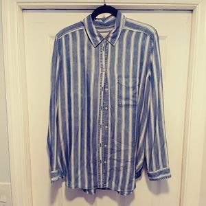 American Eagle button down